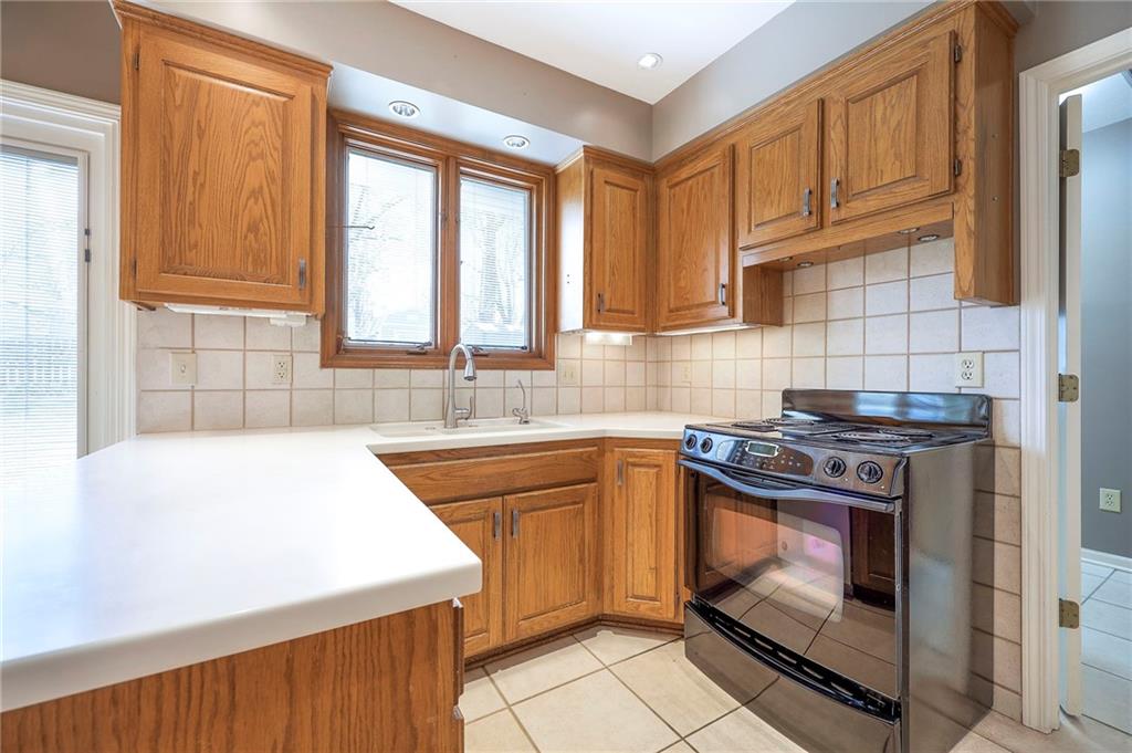 1941 E Frontier Lane