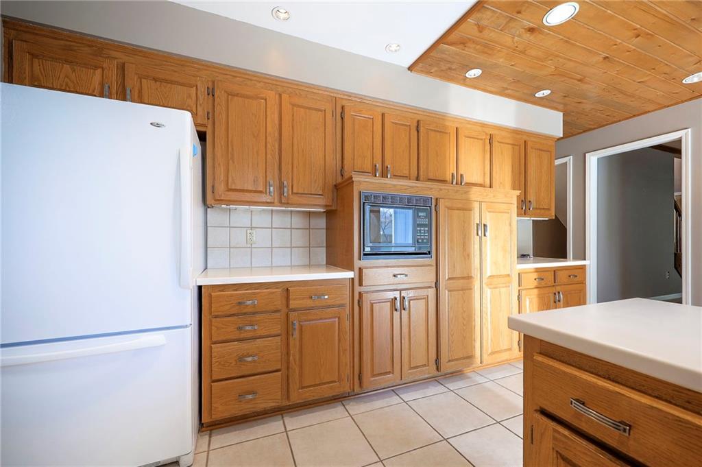 1941 E Frontier Lane