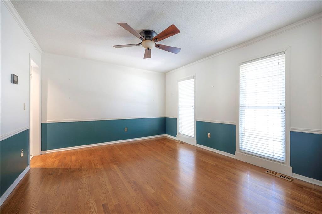 1941 E Frontier Lane