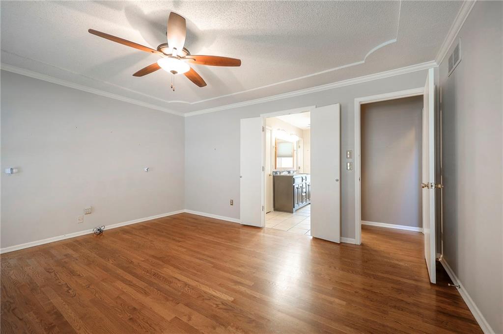 1941 E Frontier Lane