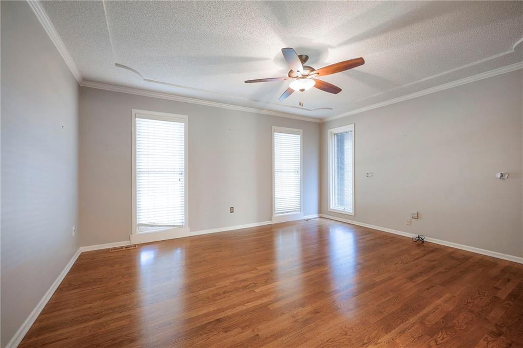 1941 E Frontier Lane