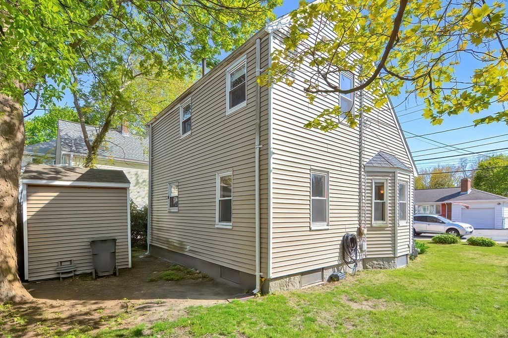 237 Curve St