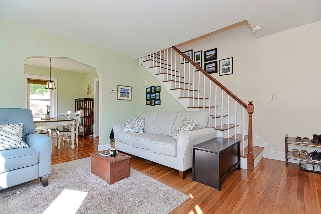 237 Curve St