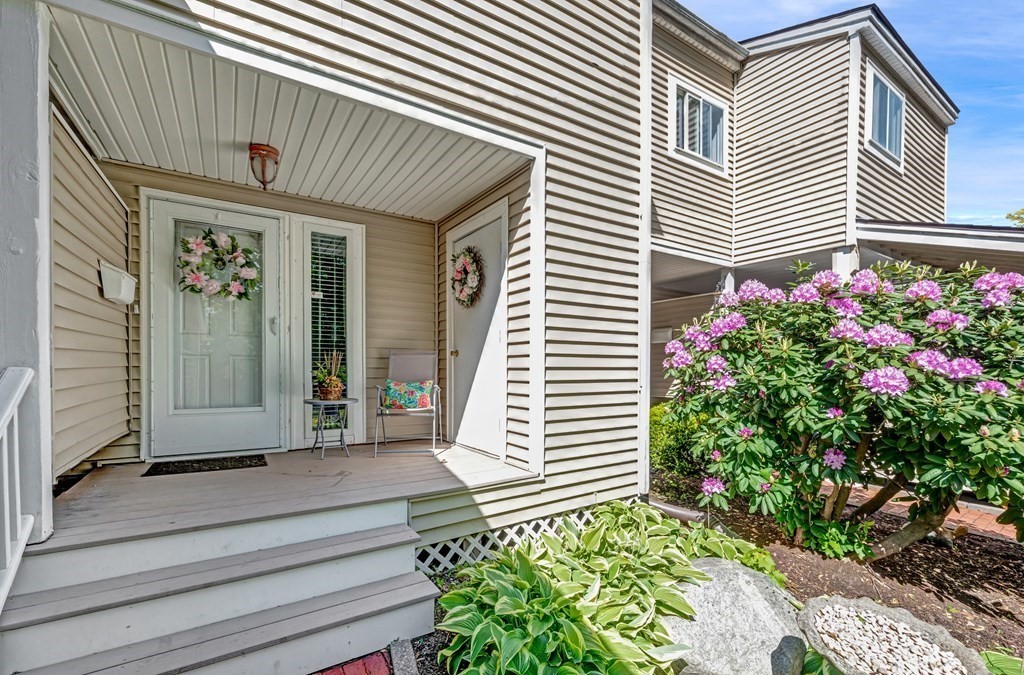 144 Pleasant St Unit: 2