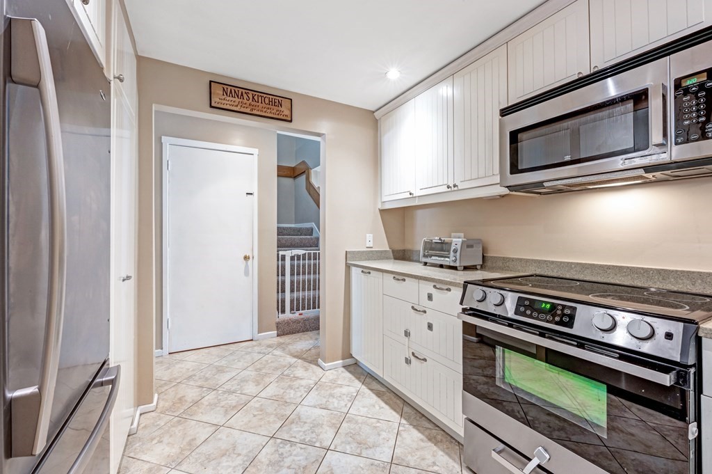144 Pleasant St Unit: 2