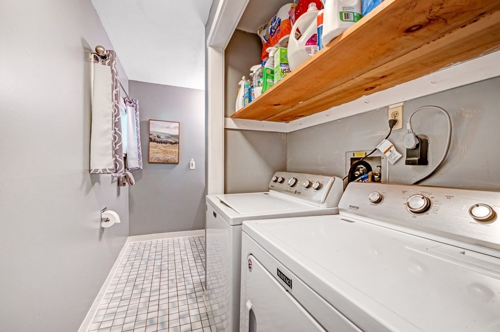 144 Pleasant St Unit: 2