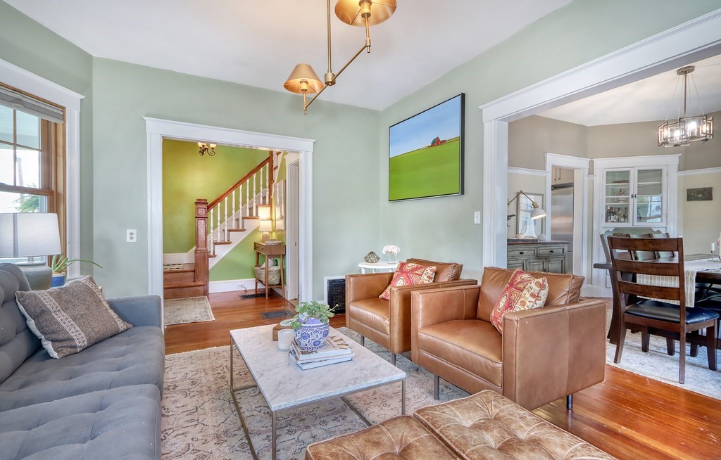 39 Loring St