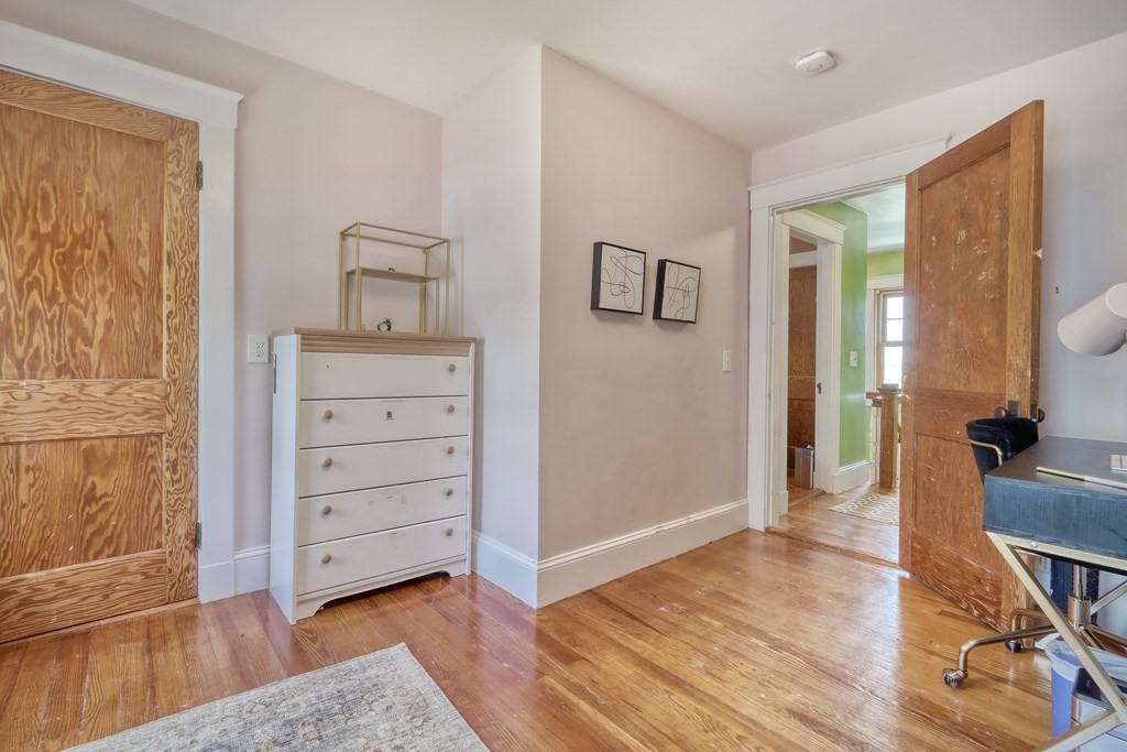 39 Loring St