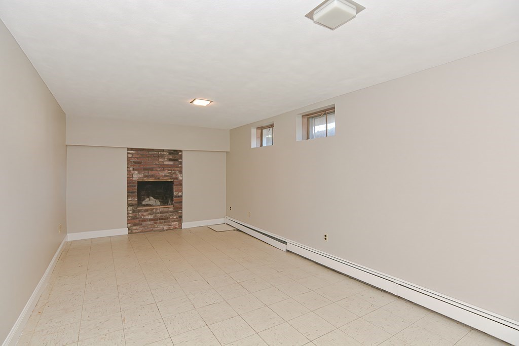 196 Alder Rd