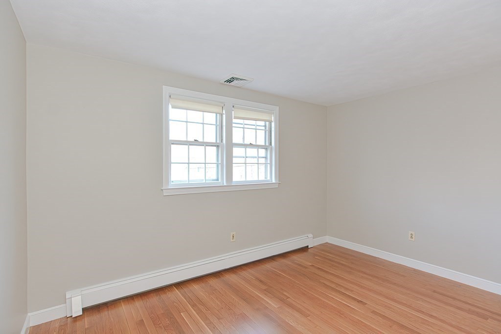 196 Alder Rd
