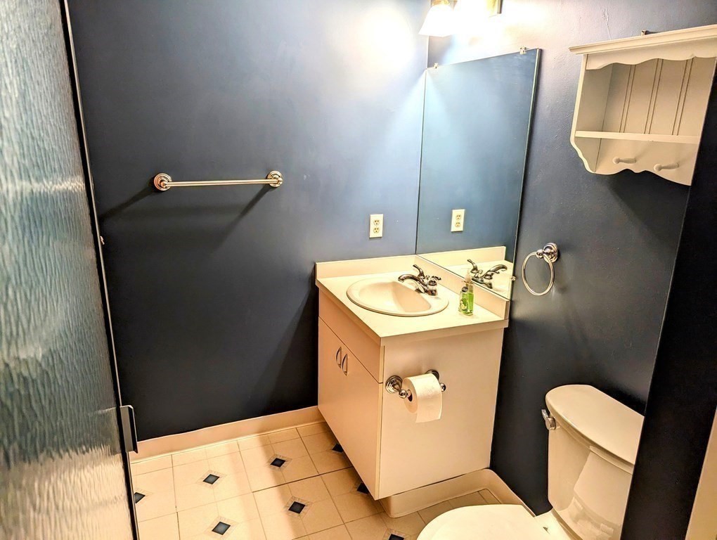 632 Main St Unit: 1