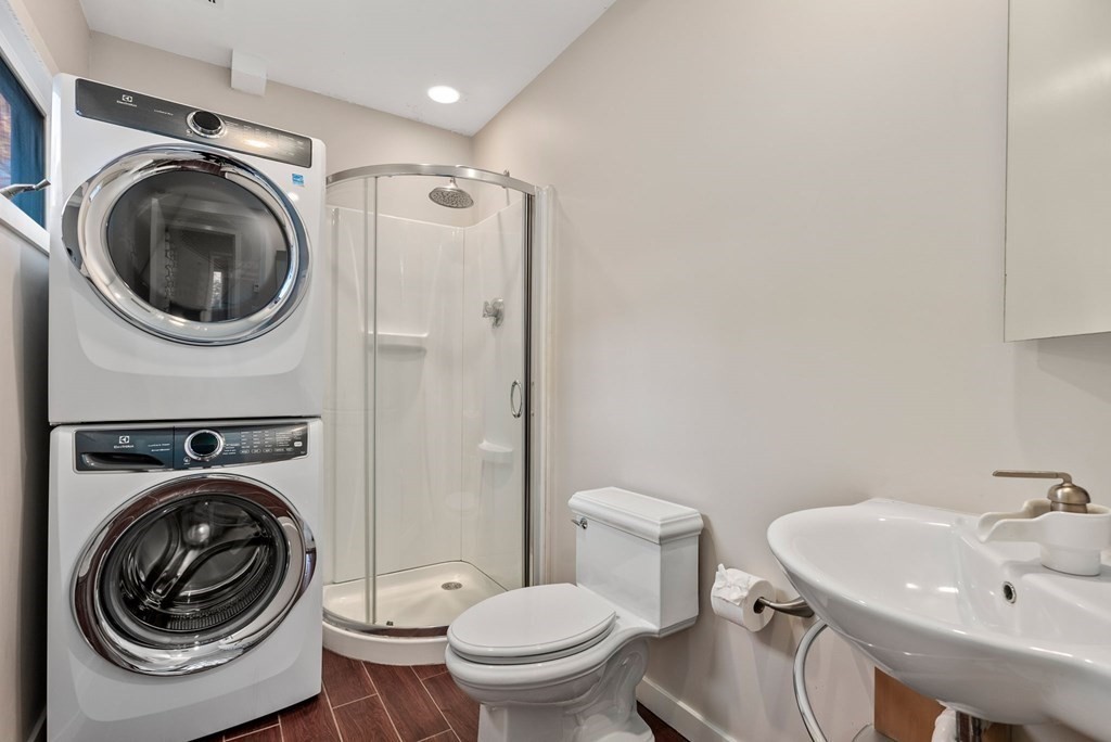 73 Spring St Unit: 7