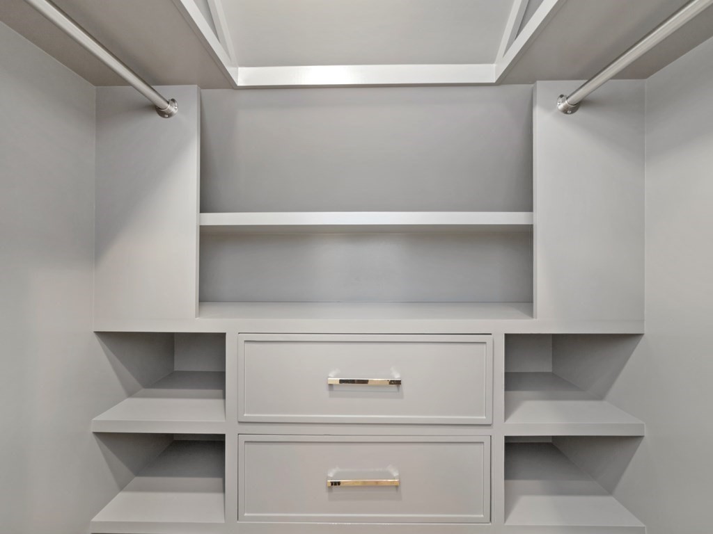 156 Pearl St Unit: 2