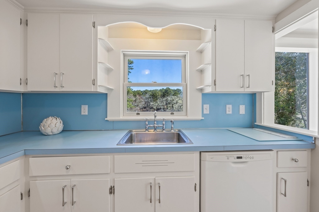 56 Meadow Brook