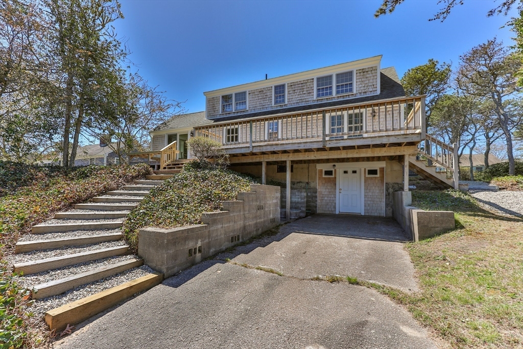 56 Meadow Brook