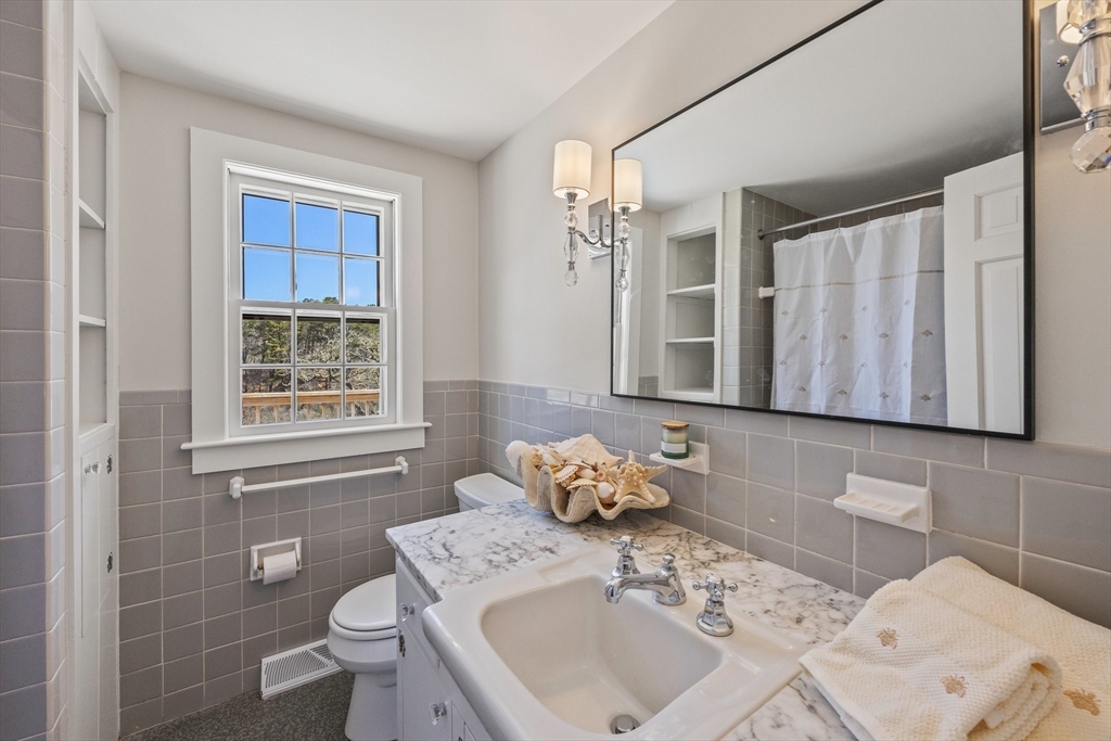 56 Meadow Brook