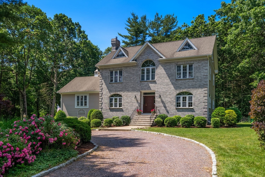 23 Trailside Rd