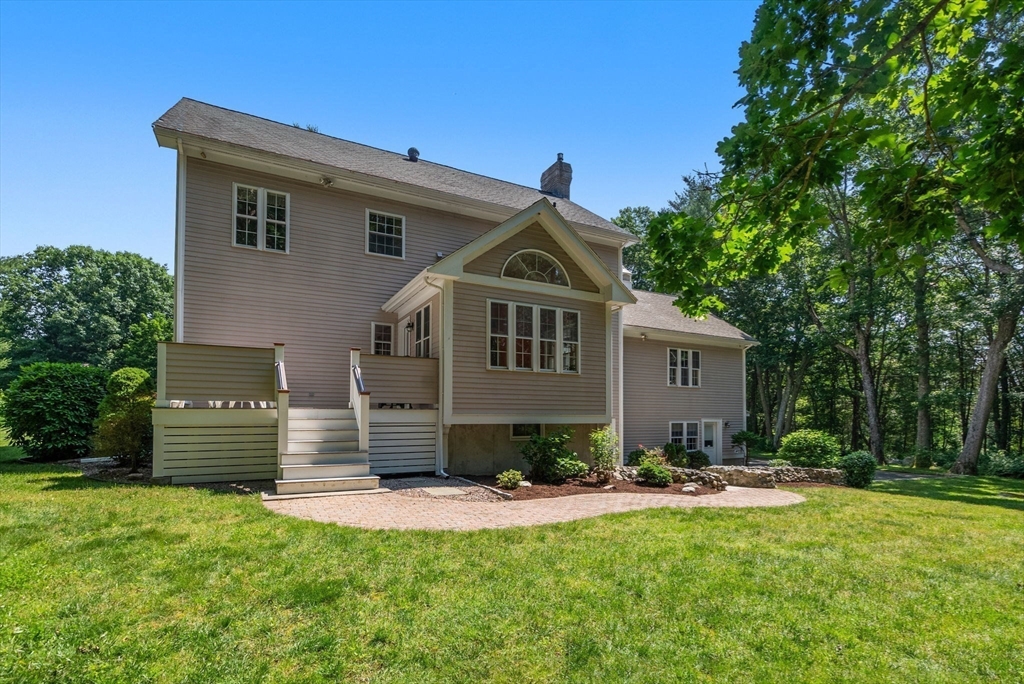 23 Trailside Rd