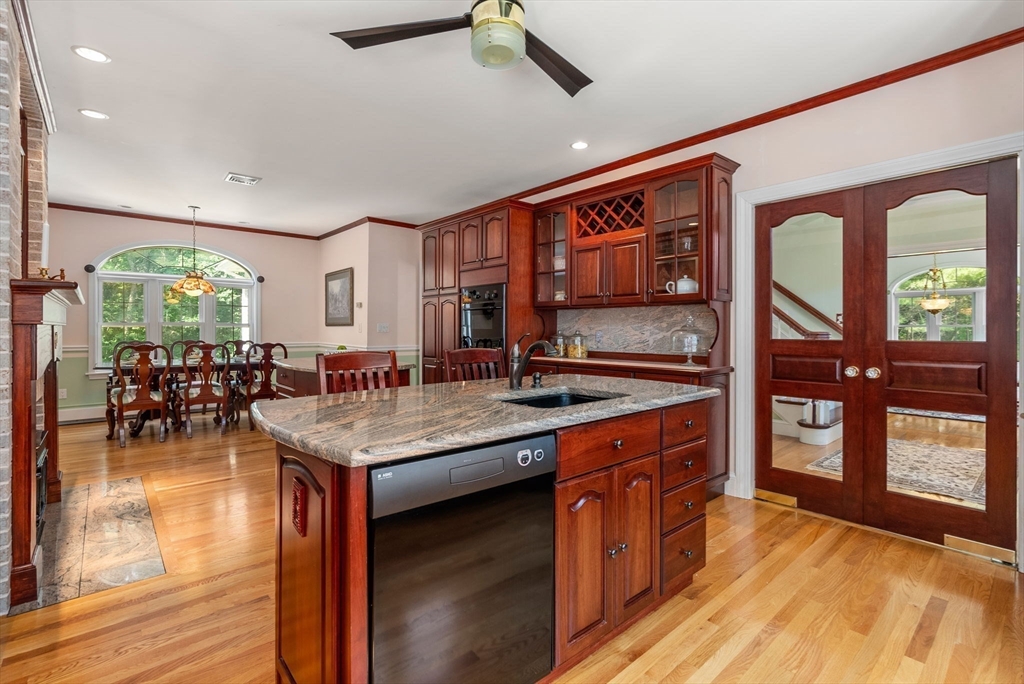 23 Trailside Rd
