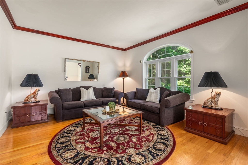 23 Trailside Rd