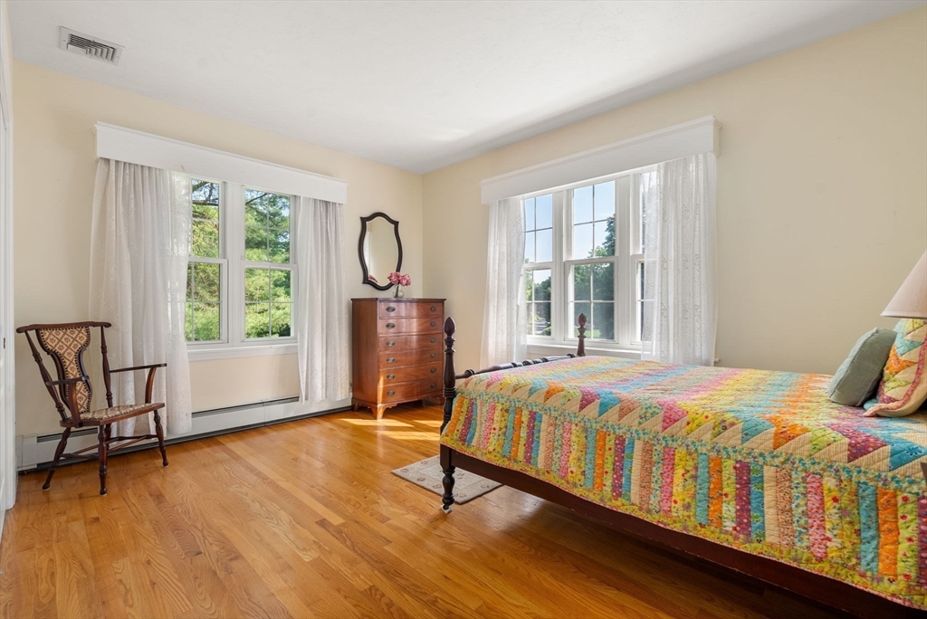 23 Trailside Rd