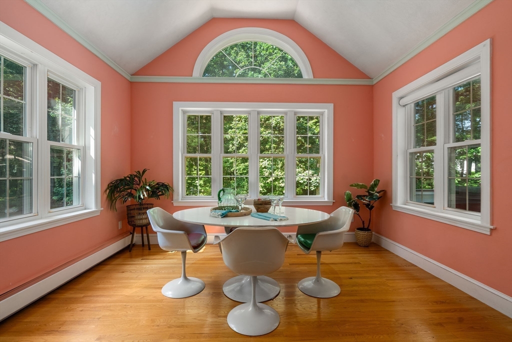 23 Trailside Rd
