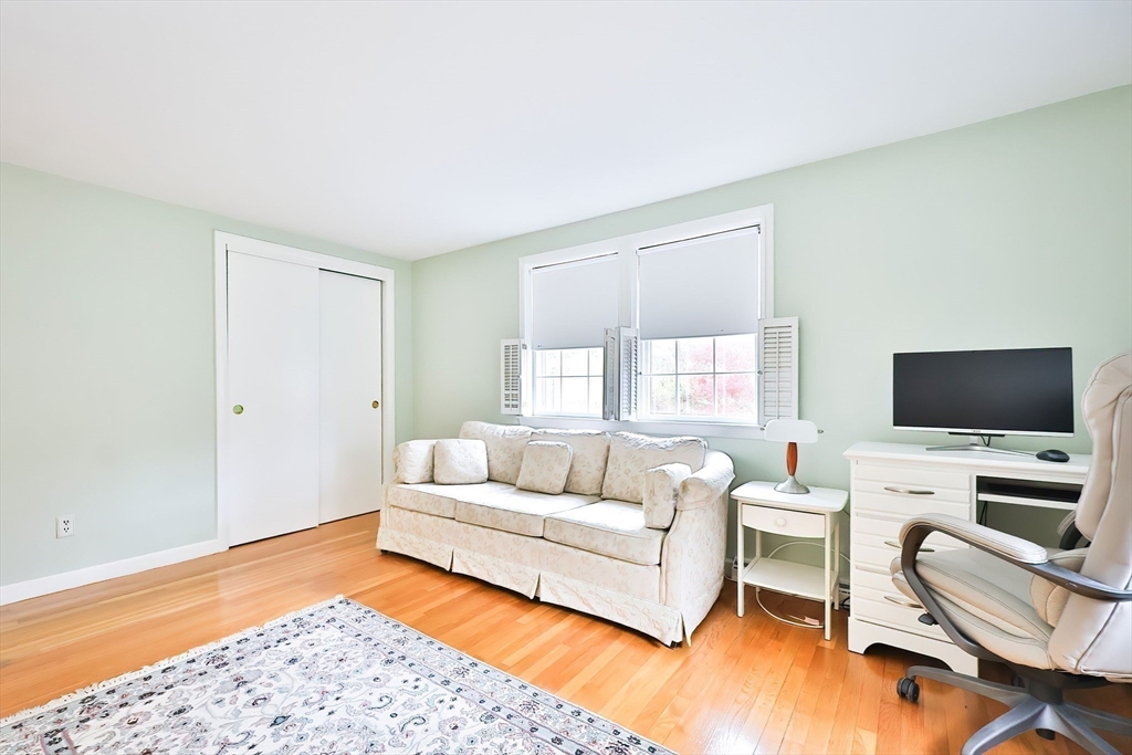 15 Appletree Ln