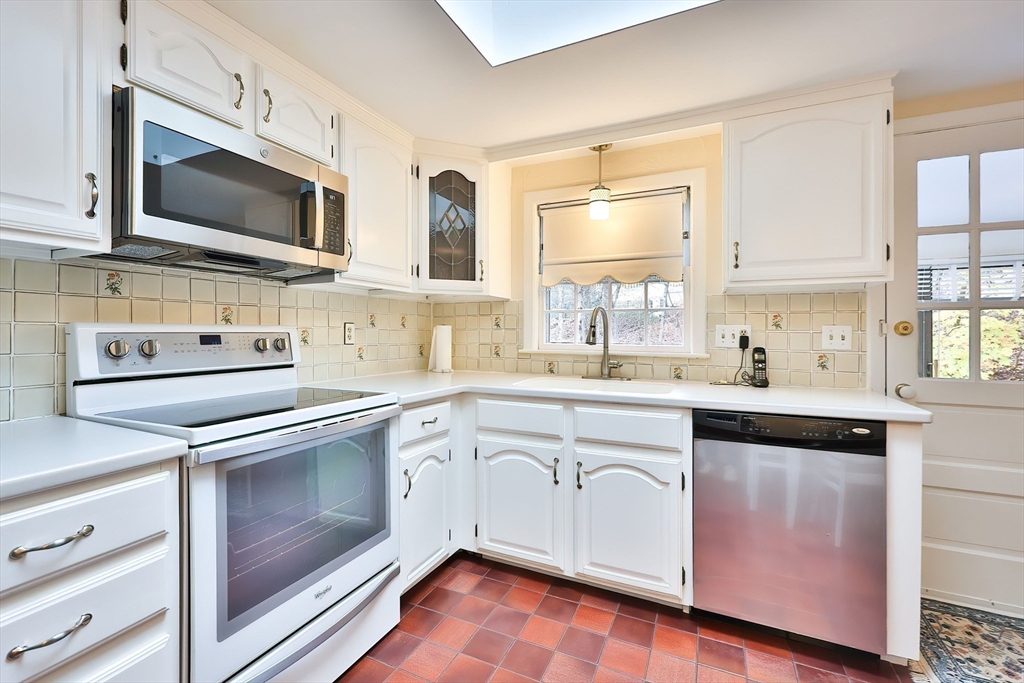 15 Appletree Ln