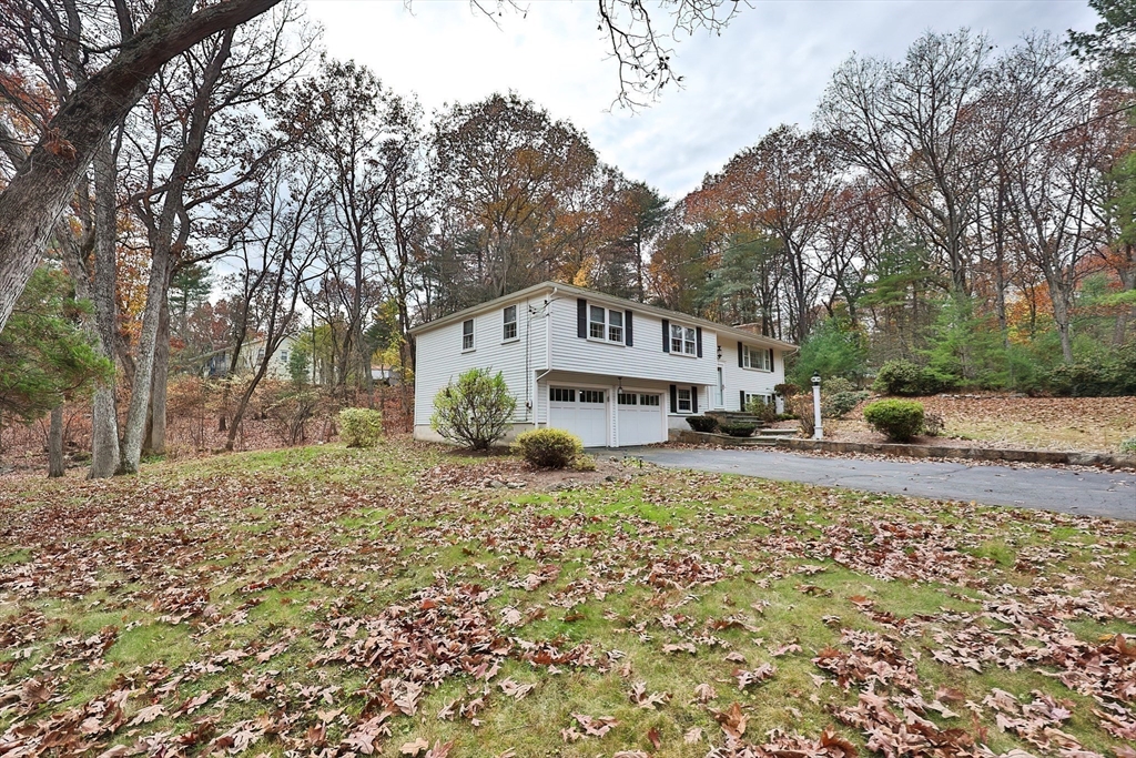 15 Appletree Ln