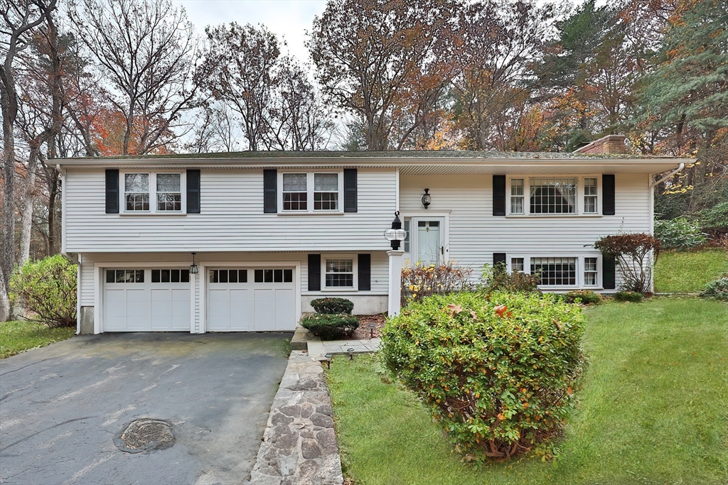 15 Appletree Ln