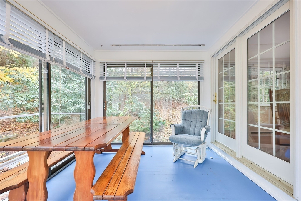 15 Appletree Ln