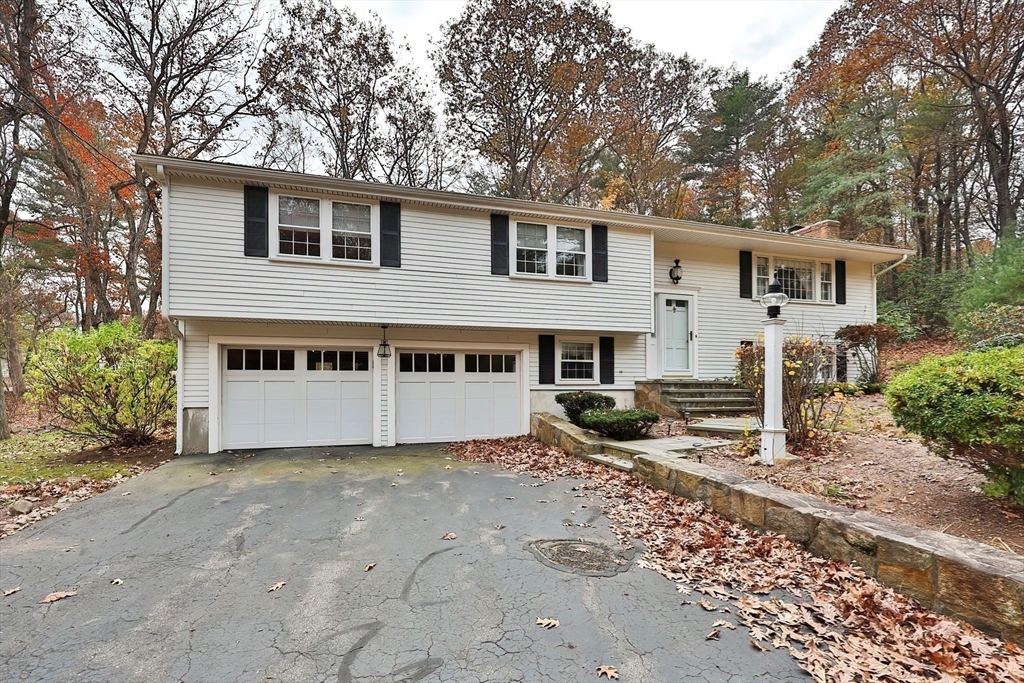 15 Appletree Ln