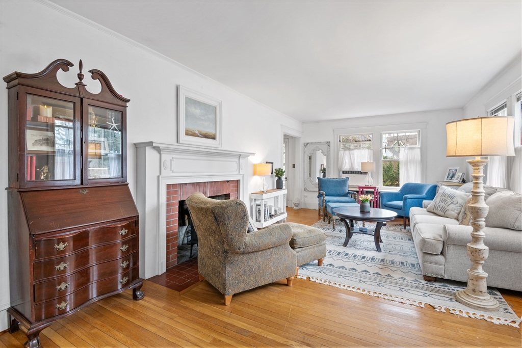 37 Summit Ave