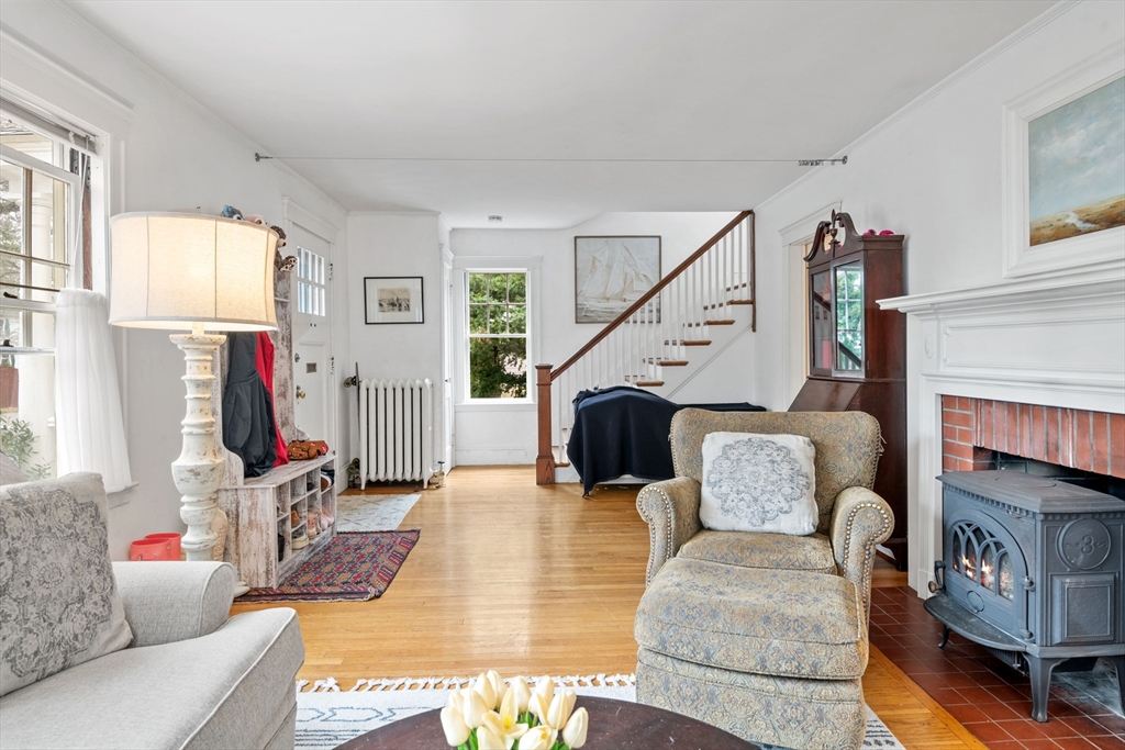 37 Summit Ave