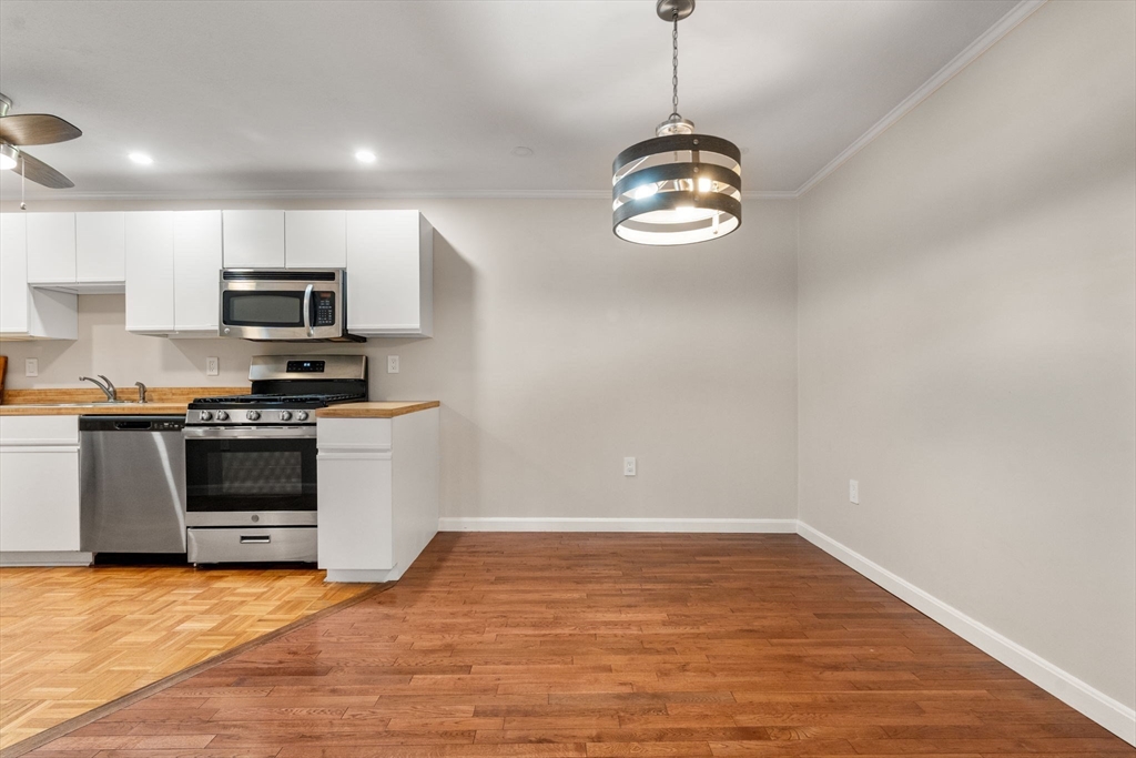 1216 Vfw Pkwy # 40