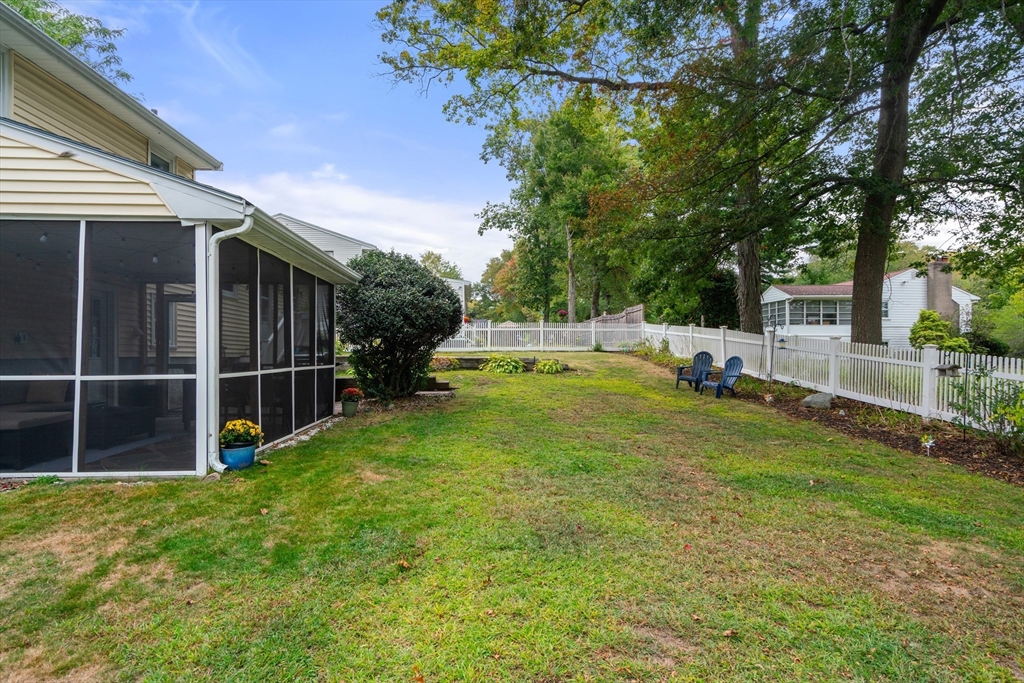 24 Pond Farm Rd