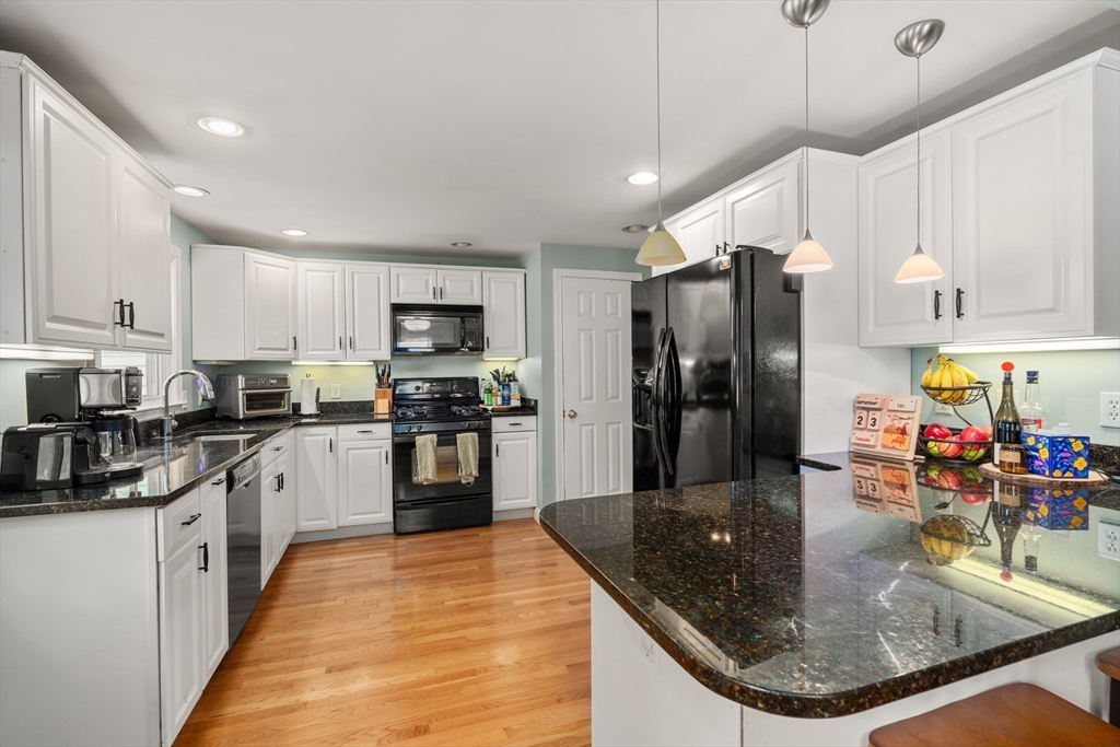 24 Pond Farm Rd