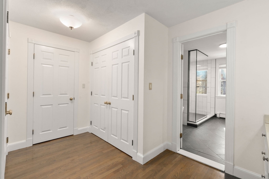 23 Bubbling Brook Rd