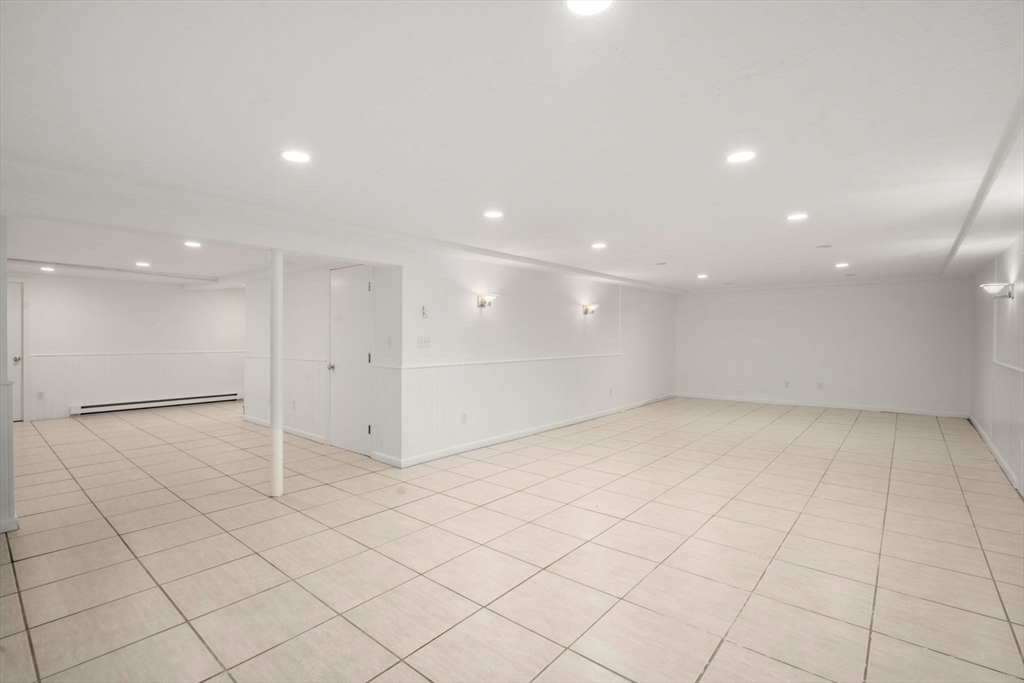 23 Bubbling Brook Rd