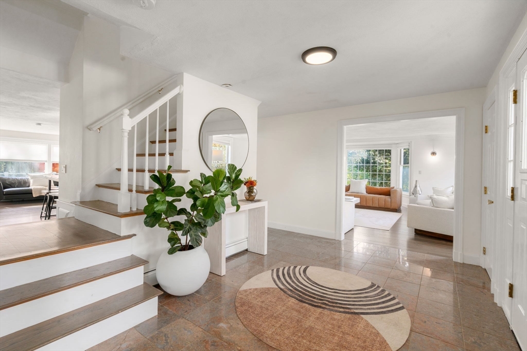 23 Bubbling Brook Rd