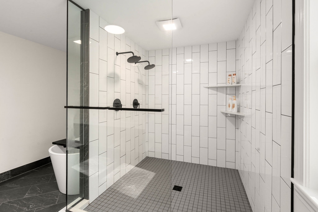 23 Bubbling Brook Rd