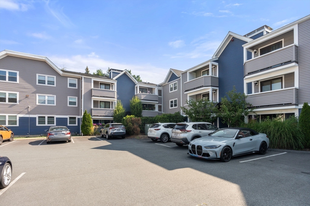 1216 Vfw Pkwy # 40