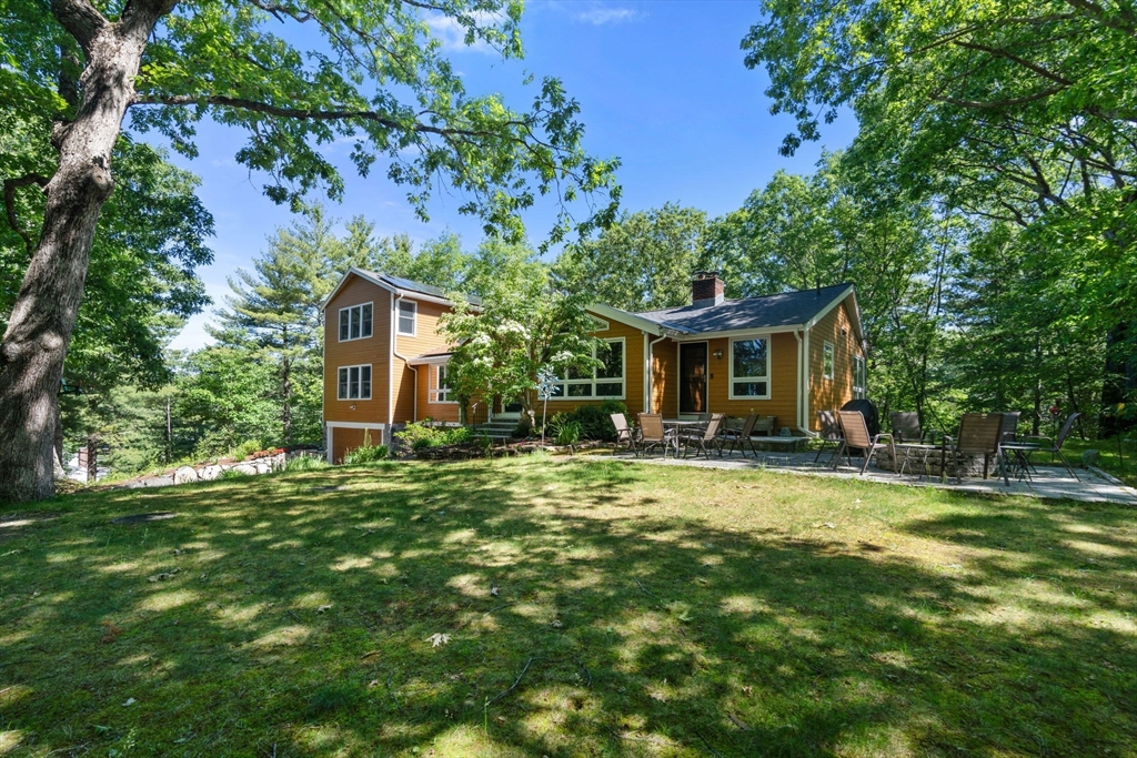 94 Mayfair Dr