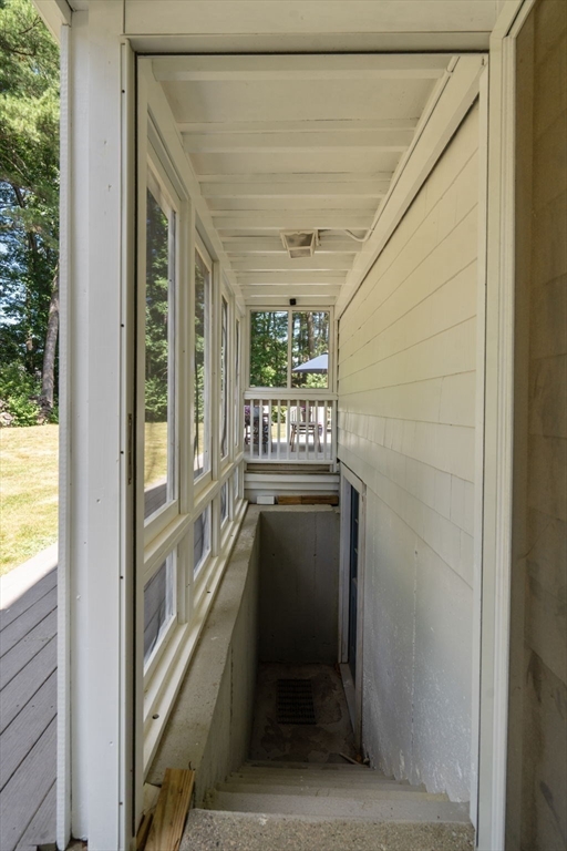 10 Steven Ln