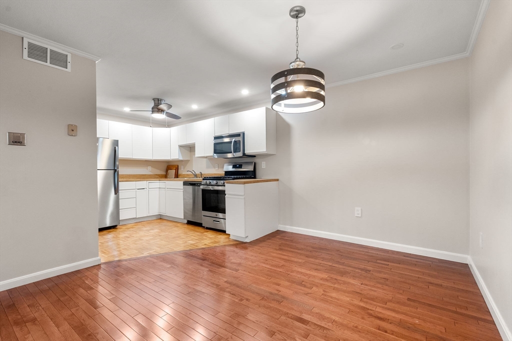 1216 Vfw Pkwy # 40