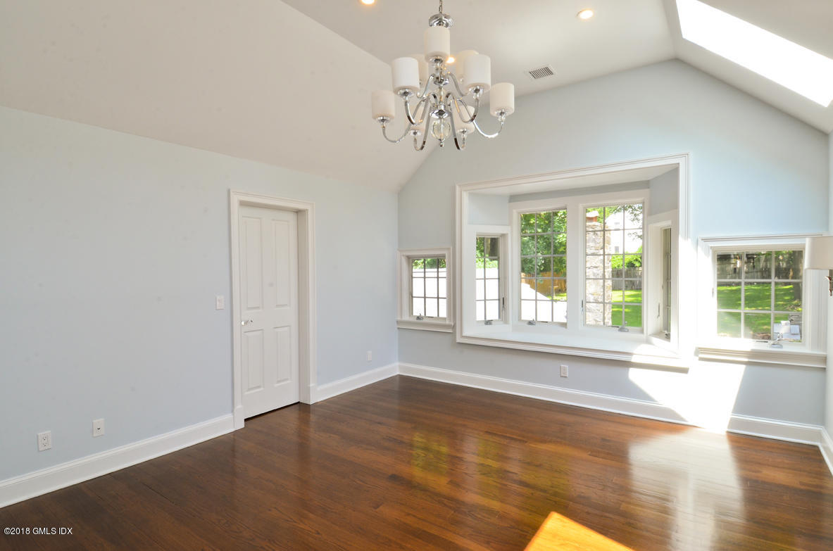 133 Lake Avenue
