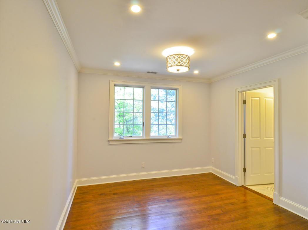 133 Lake Avenue