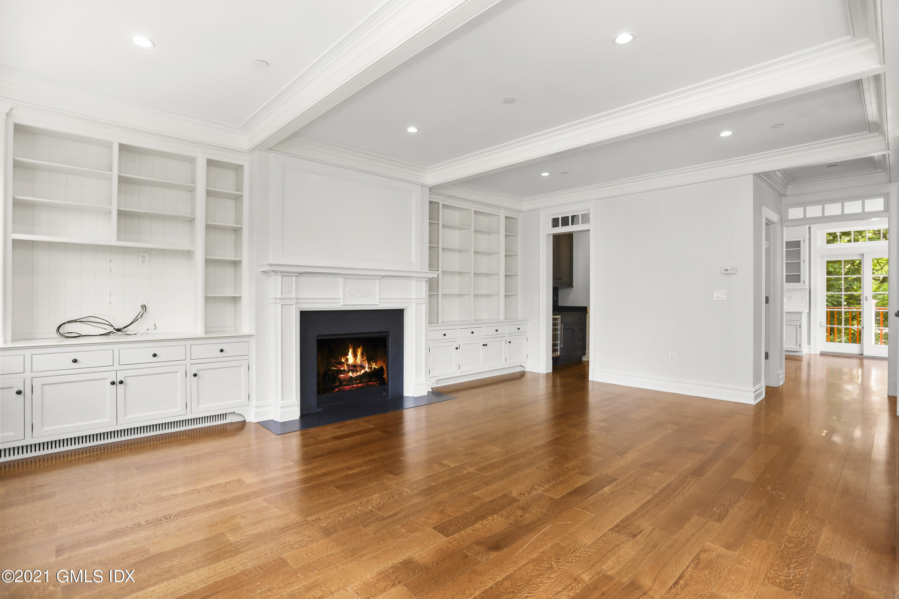 69 Riverdale Avenue, 601