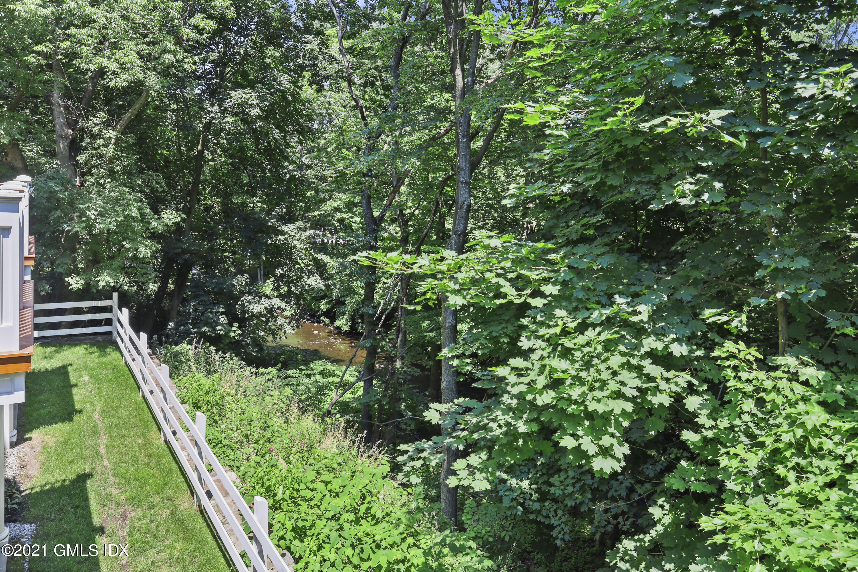 69 Riverdale Avenue, 601