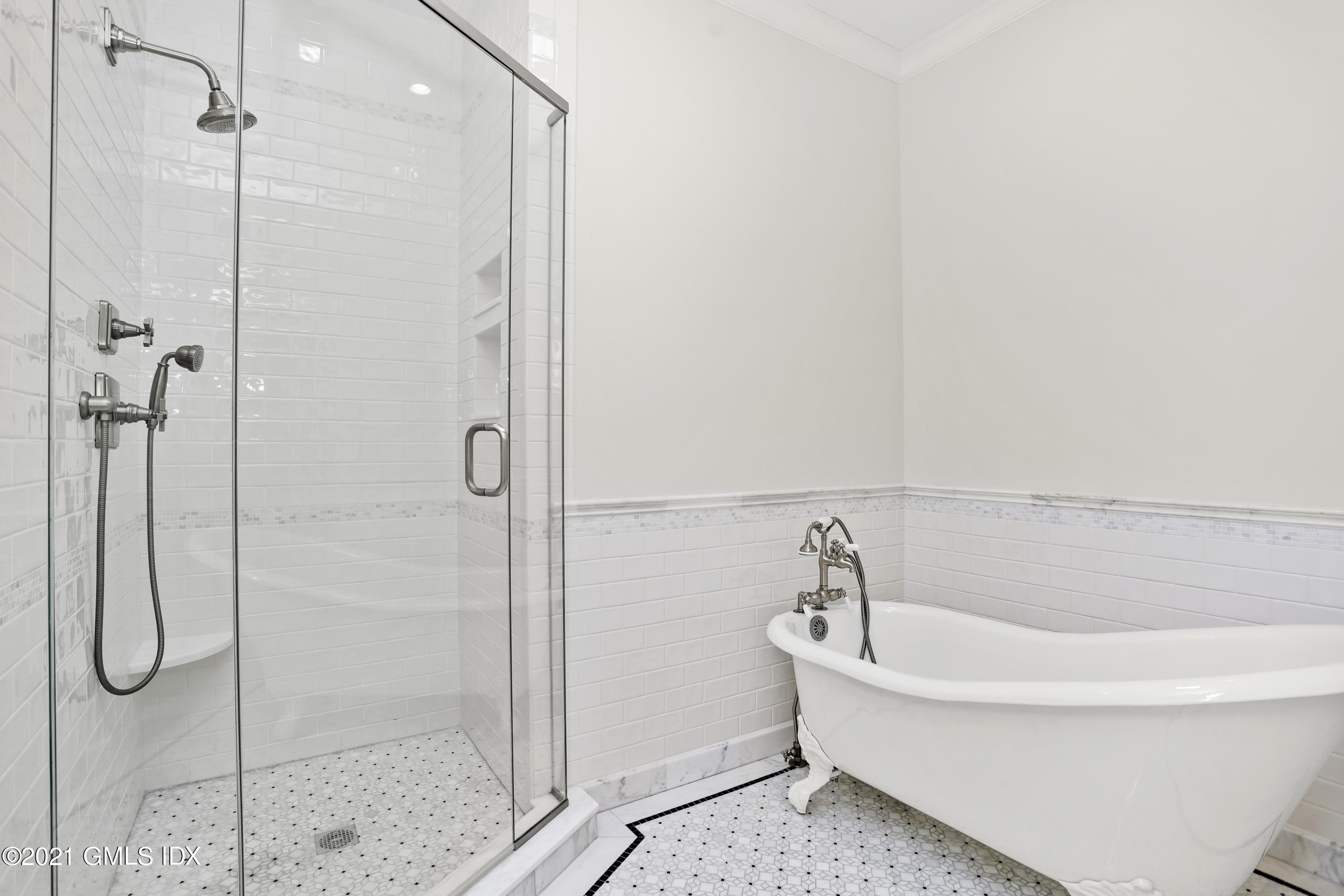 69 Riverdale Avenue, 601
